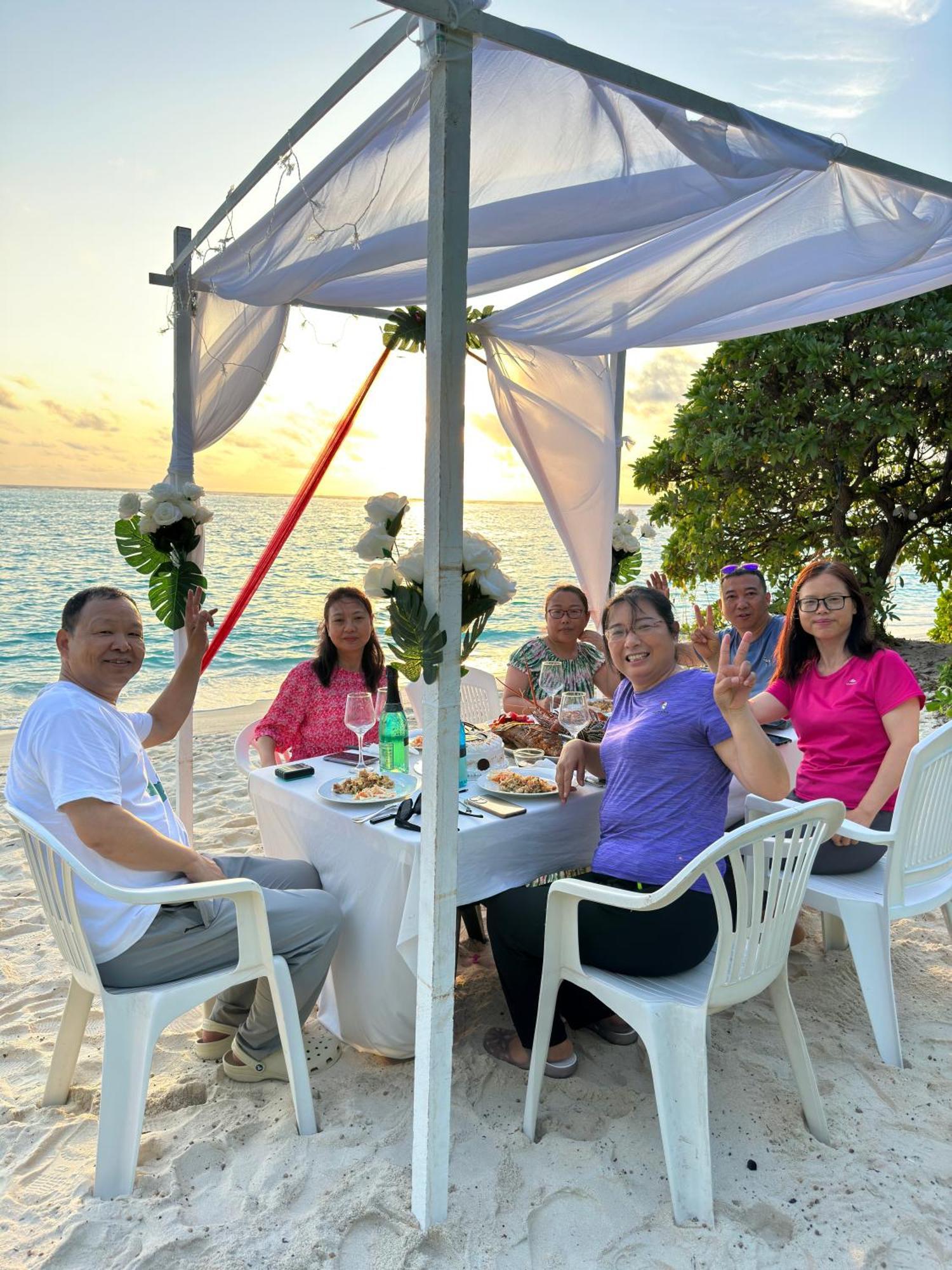 Aqua Oasis Hotel Thoddoo Eksteriør billede
